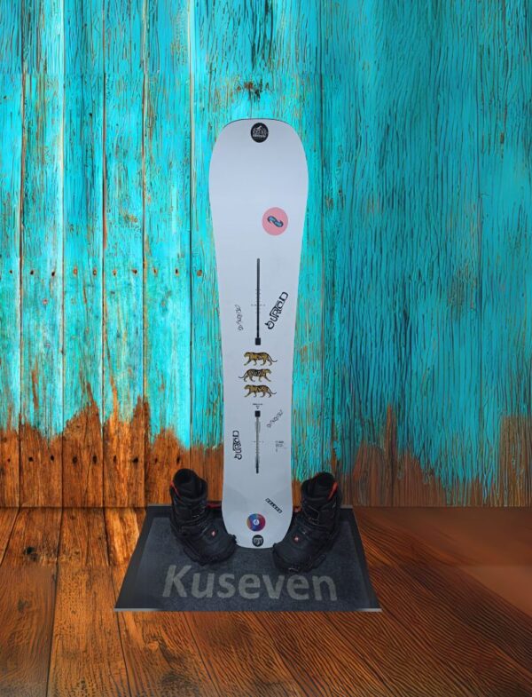 04 - Kuseven - Ski & Snowboard - Esquís HEAD Natural Instinct y Light Joy Alquiler de Snowboard Burton Process – Gama Advanced para Freestyle y All-Mountain