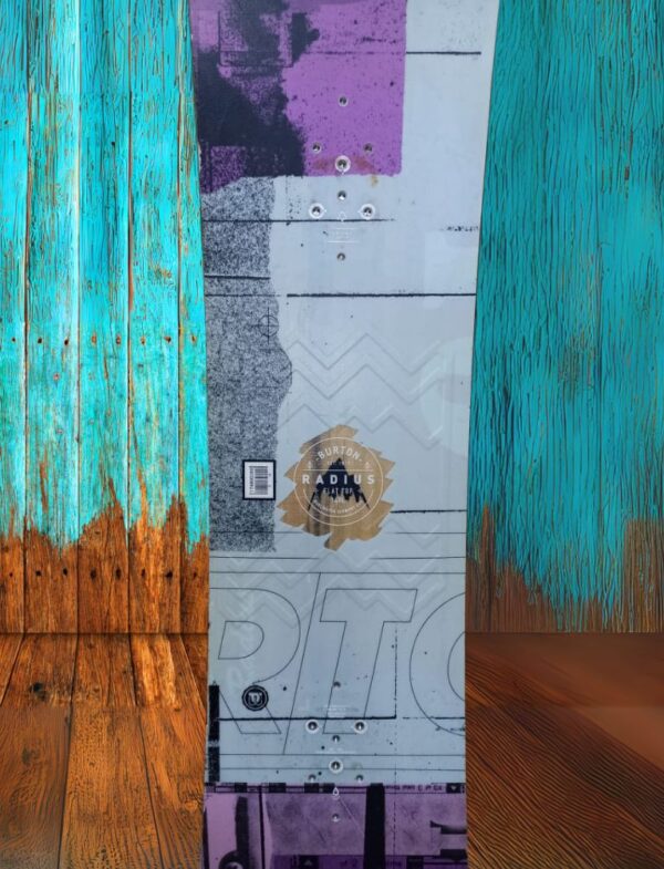 4 Snowboard Burton Radius Unisex 140 cm