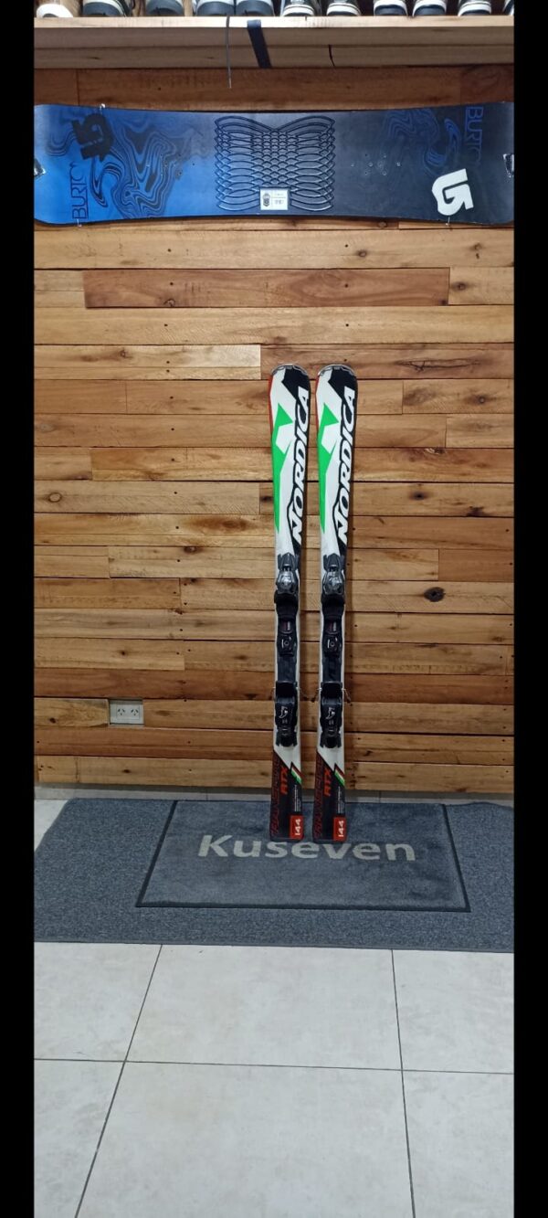 SKI NORDICA TRANSFIRE RTX. 1,44M. EXCELENTE.