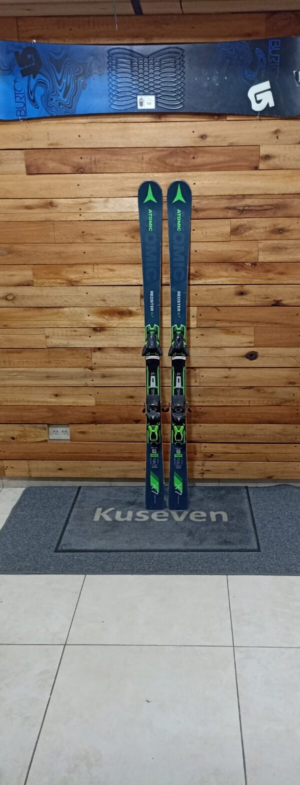 WhatsApp Image 2026-03-11 at 11.53.07 (1) SKI ATOMIC REDSTER X7. 1,56M. EXCELENTE