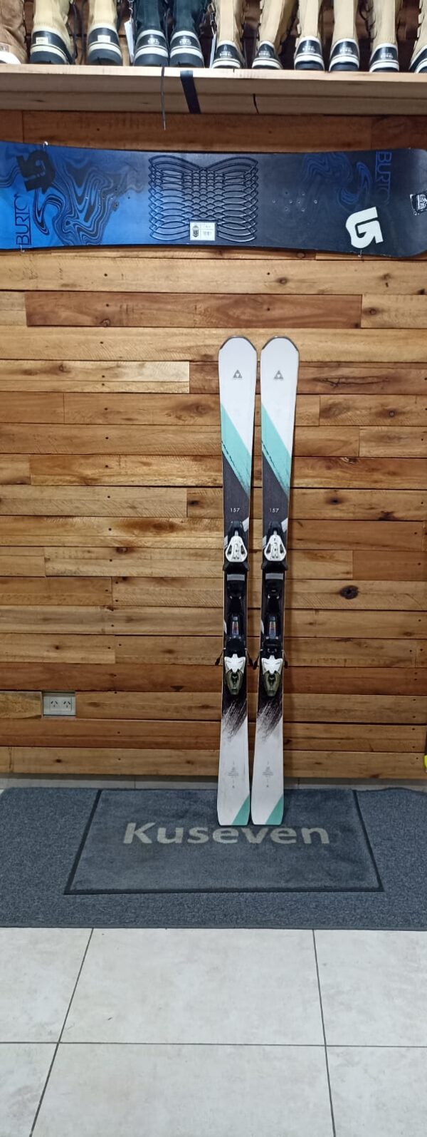 WhatsApp Image 2026-03-11 at 12.15.05 (1) SKI FISCHER KOA XTR 77. 1,57M. EXCELENTE