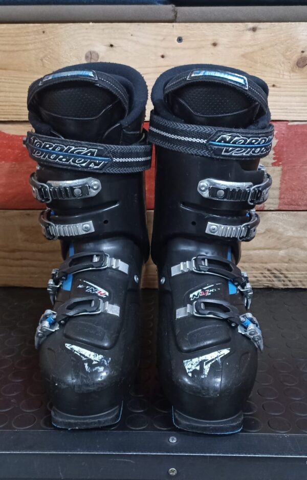 WhatsApp Image 2026-03-17 at 10.18.20 (1) BOTAS NORDICA N4R 28.5 CM. EXCELENTES