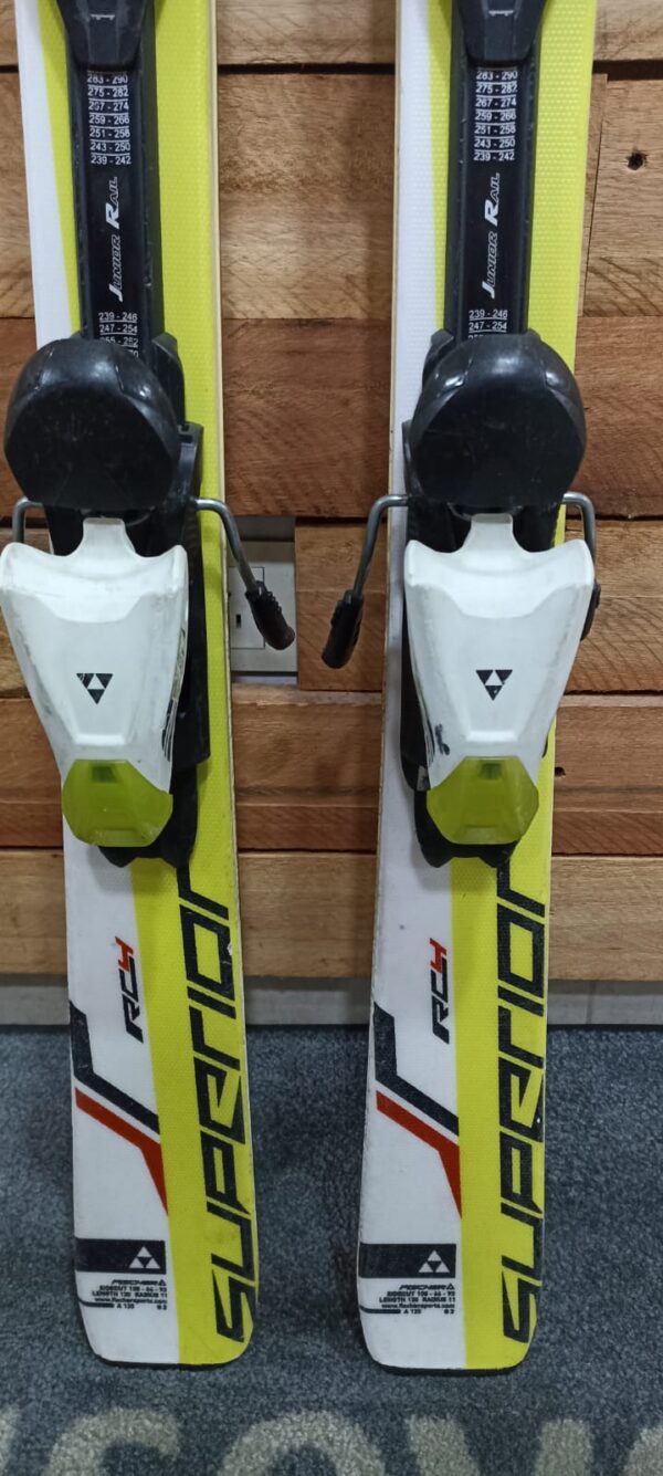 SKI FISCHER SUPERIOR RC4 1,30M. EXCELENTE.